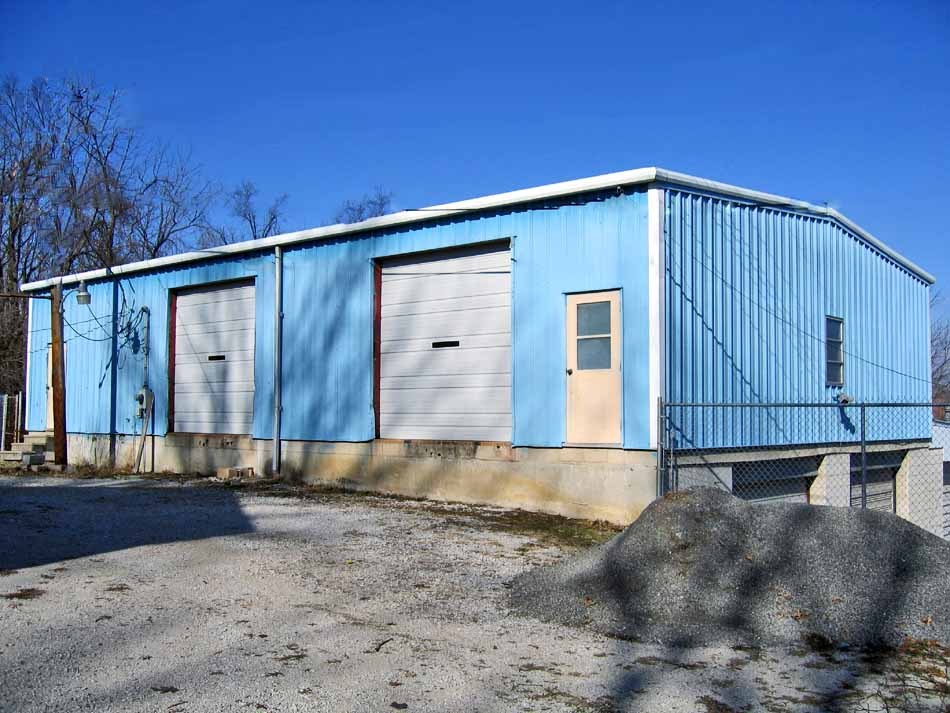 DONE DEAL! Leased 2,400 SF Office/Warehouse Thompson Gas Complex