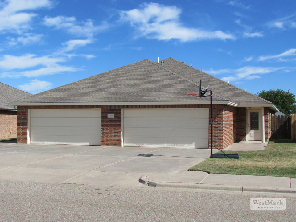Northwest Lubbock Duplex For Sale 708 N Englewood, Lubbock, TX, 79416