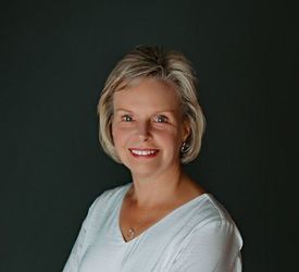 Elizabeth Rhodes